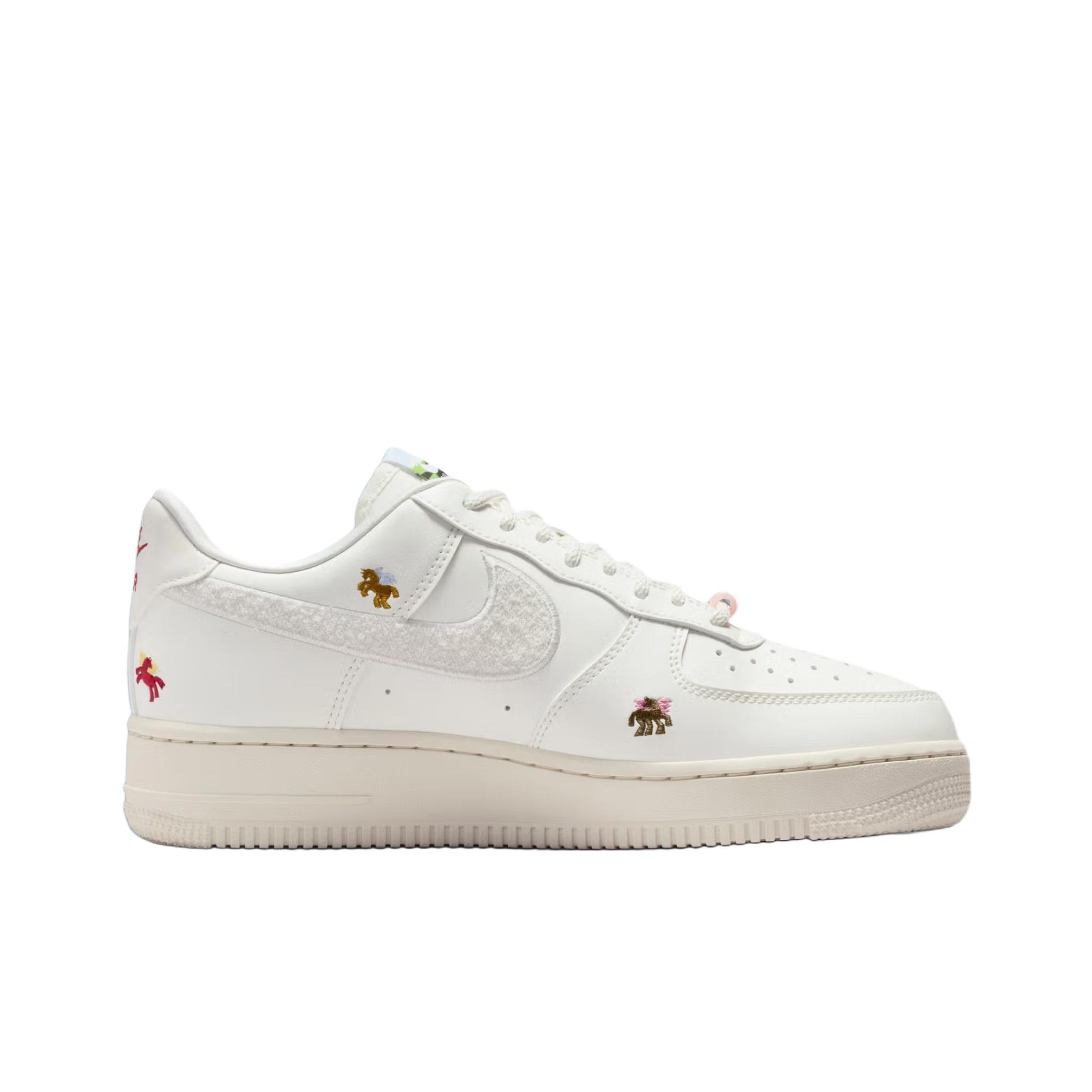 ナイキ エア フォース 1 ロートップ スケートボード シュ - Nike Shoes Air Force 1 のレビューと価格